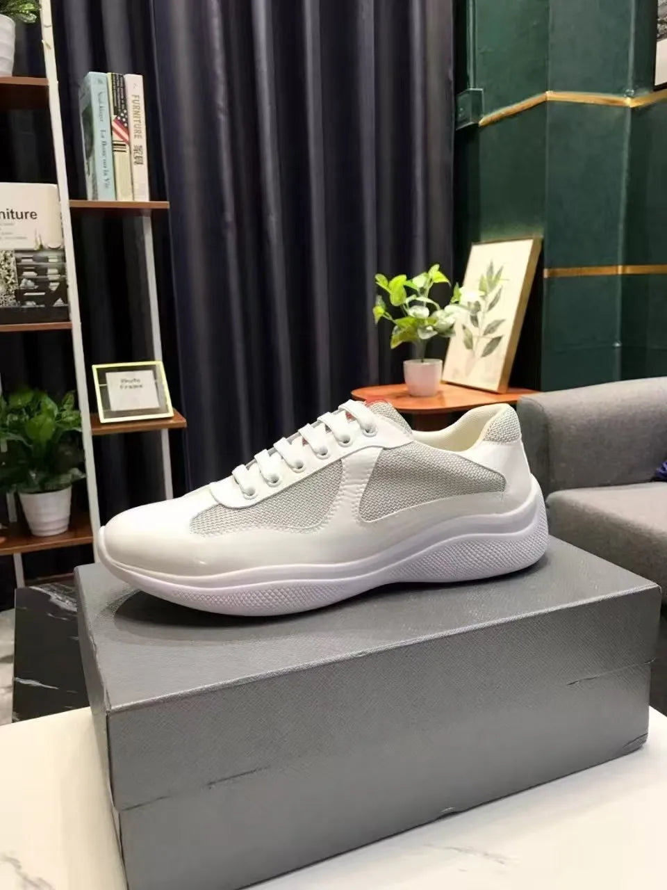New P-style breathable casual sneakers for summer, high-end men's shoes, fashionable mesh panel shoes, fitness shoes
